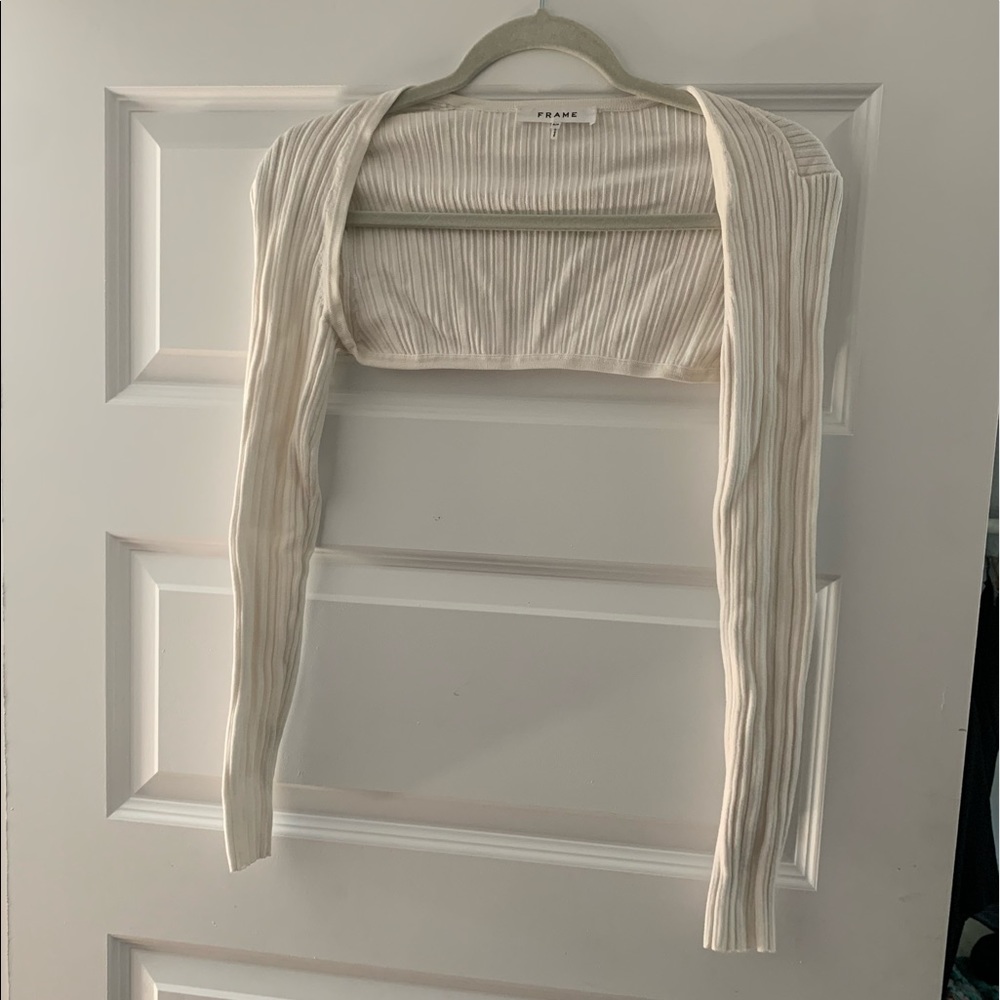 Frame y2k white shrug